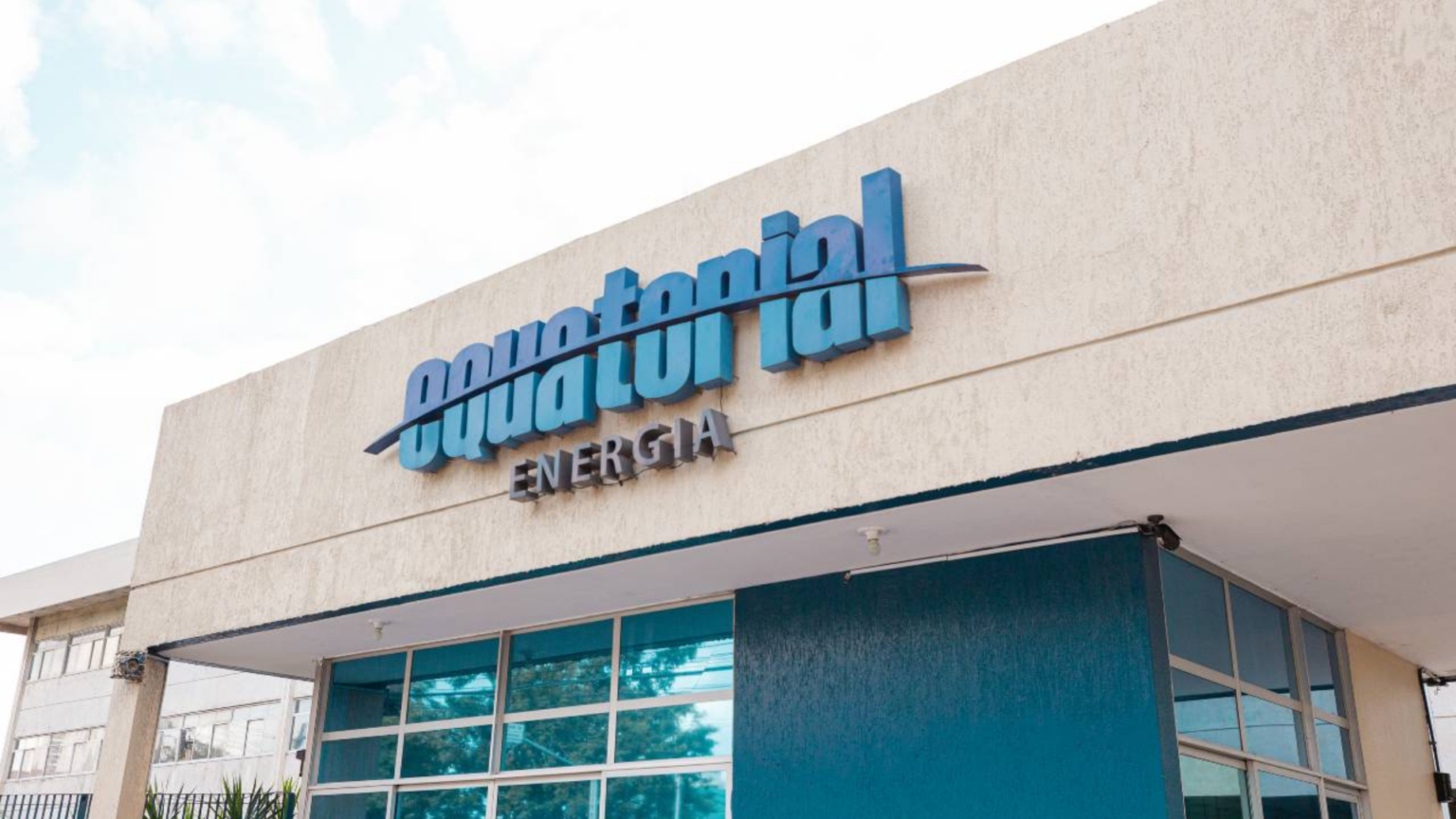 Serviços da Equatorial são alvo de fortes críticas na Câmara de Maceió