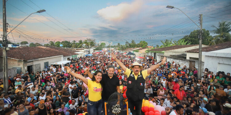Bingo de Dia das Mães promovido pela deputada Gabi Gonçalves e o eterno prefeito Gilberto Gonçalves reúne multidão em Rio Largo