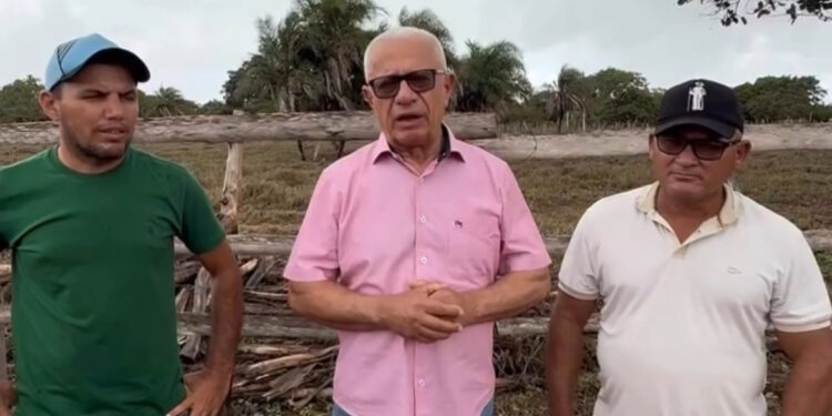 Prefeitura de Estrela de Alagoas inicia programa de aração de terras com mais de 20 tratores a serviço dos pequenos agricultores