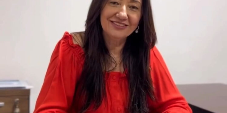 Prefeitura de Dois Riachos concede reajuste salarial de 7% aos servidores da educação municipal