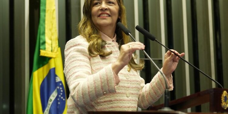 Senadora Dra. Eudócia promove exposição no Senado dedicada à prematuridade