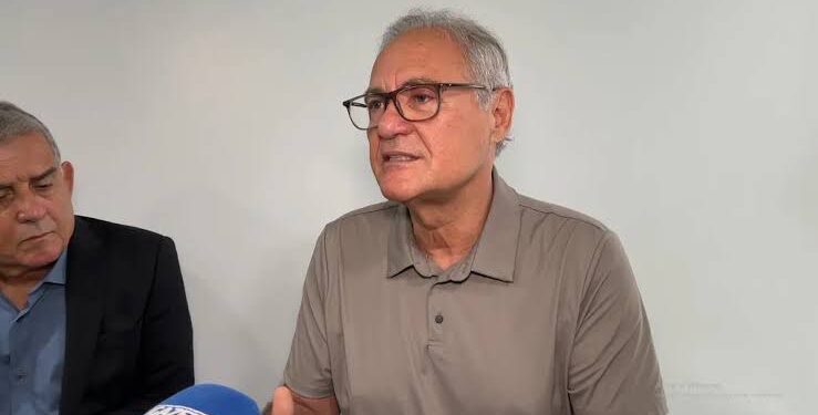 Calheiros aos prefeitos: “Ninguém solta a mão de ninguém”