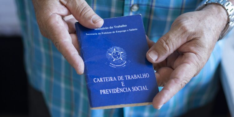 Alagoas lidera ranking de dependência da capital na geração de empregos