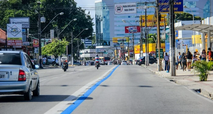 Comissão da Câmara de Maceió aprova uso de faixas exclusivas de ônibus por motoristas de aplicativo