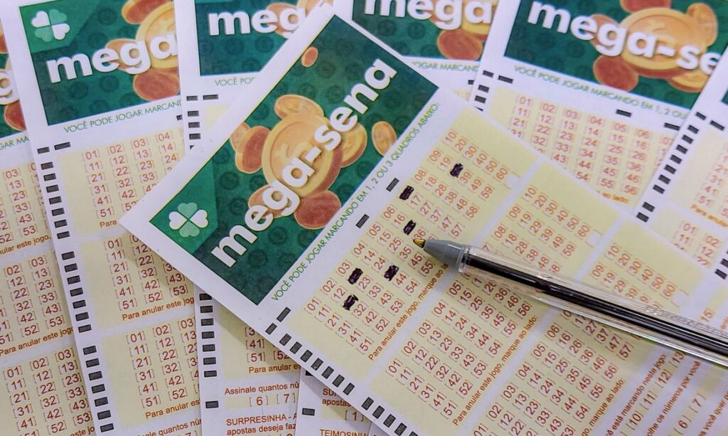 Mega-Sena acumula pela 11ª vez e prêmio vai a R$ 130 milhões