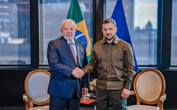 Lula desmarca reunião com Zelensky na Cúpula do G7 e retorna ao Brasil