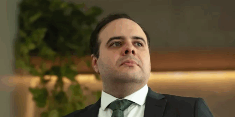 Com pontos polêmicos envolvendo famílias e sucessões, proposta de reforma do Código Civil altera 54% dos artigos do texto atual