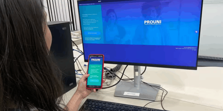 Inscrições para o Prouni do 2º semestre começam nesta segunda-feira (30) com mais de 211 mil bolsas disponíveis