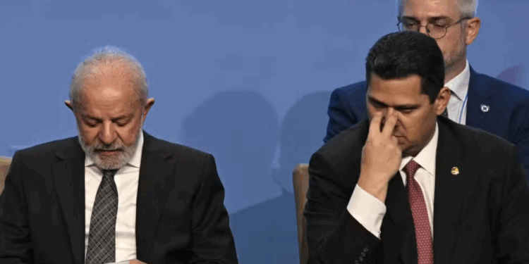 Em meio a crise na base aliada, União Brasil pressiona Lula por mais espaço no governo