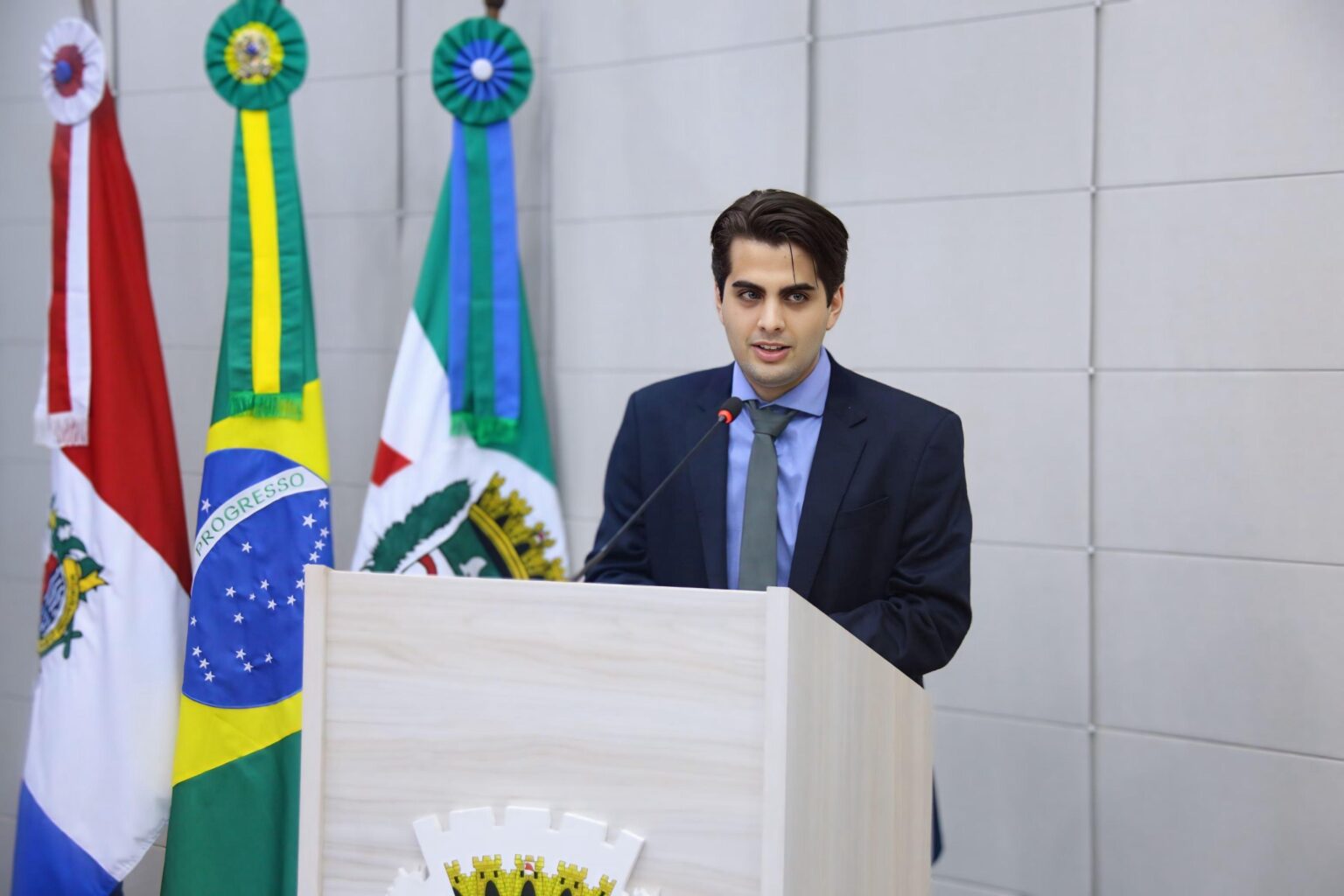 Silvio Camelo Filho propõe isenção de taxa para jurados em concursos e vestibulares municipais