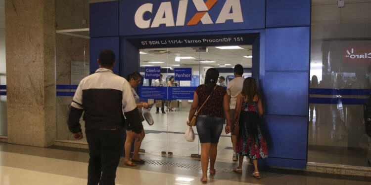 Caixa libera abono do PIS para nascidos em julho e agosto; saque pode chegar a R$ 1.518