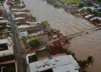 Deslizamentos atingem quatro residências em Atalaia, Defesa Civil mantém estado de atenção