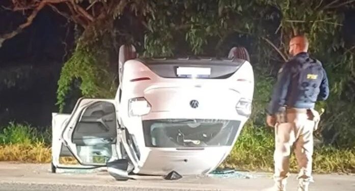 Suspeito de assaltos em Pilar é preso após perseguição, troca de tiros e colisão com árvore