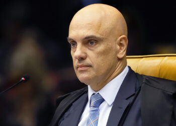 Moraes descarta prisão imediata de Bolsonaro, mas emite advertência