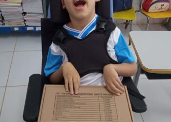 Educação para todos: Kits escolares chegam a todos os alunos em Chã Preta