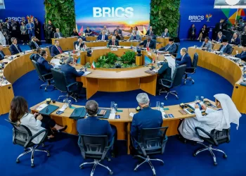Brics pede renegociação de dívidas de países pobres dentro do G20