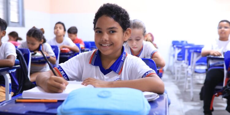 Mais de 7 mil alunos retornam às aulas na rede municipal de São Sebastião com estrutura reforçada