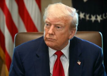 Senadores desembarcam nos EUA para discutir tarifas e alinhamento com aliados de Trump