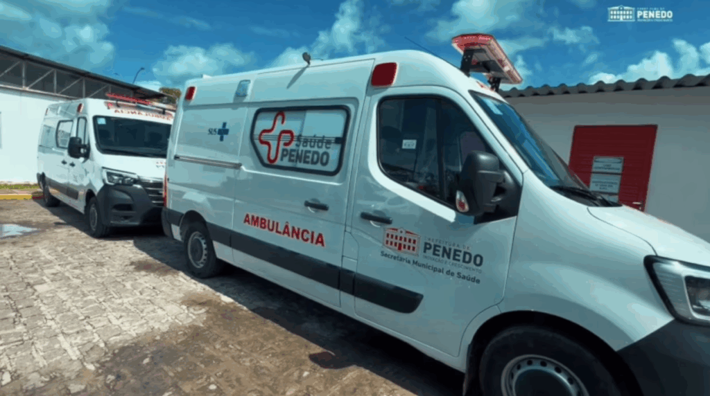 Penedo melhora atendimento de urgência com chegada de duas novas ambulâncias
