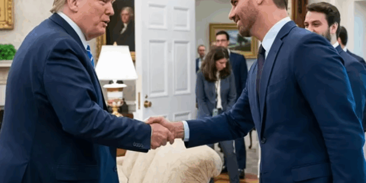 Governo Trump faz pedido a Eduardo Bolsonaro sobre Alexandre de Moraes