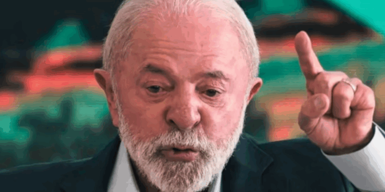 Após nota, Lula define três frentes de reação a tarifaço de Trump