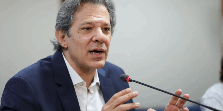 Governo busca novas fontes de receita após STF barrar tributação sobre IOF