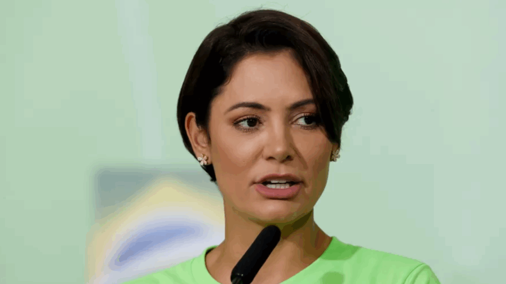 Michelle Bolsonaro elogia Luiz Fux por voto contrário a medidas contra Jair Bolsonaro