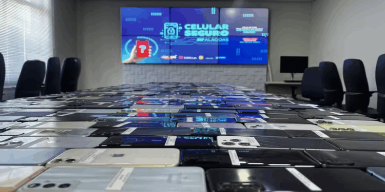 Alagoas registra queda no número de celulares roubados e aumento na recuperação de aparelhos