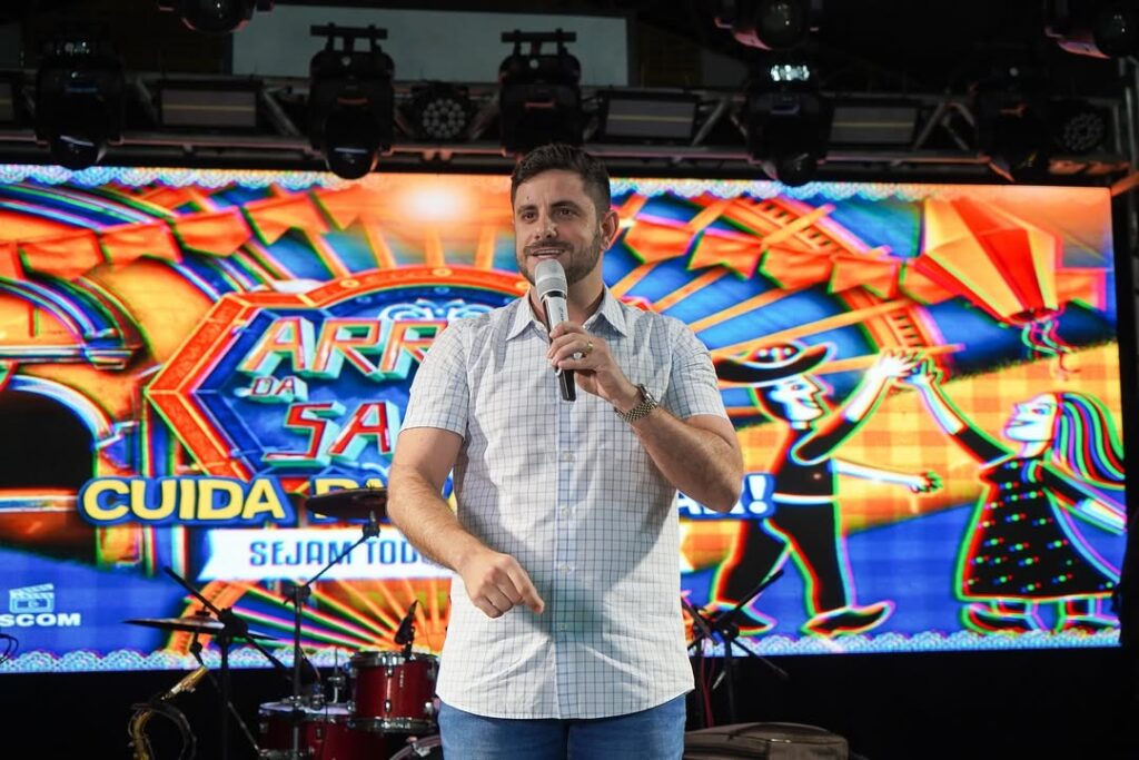 Prefeito Dalmo participa de arraiá da Saúde e destaca valorização dos profissionais em Belo Monte