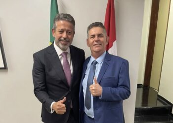 Prefeito de Ibateguara se reúne com Arthur Lira em busca de investimentos para o município