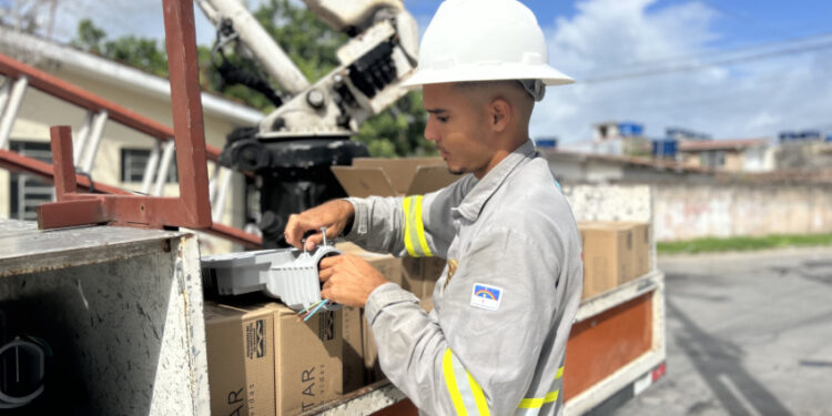 Prefeitura inicia implantação de rede 100% LED no bairro do Prado