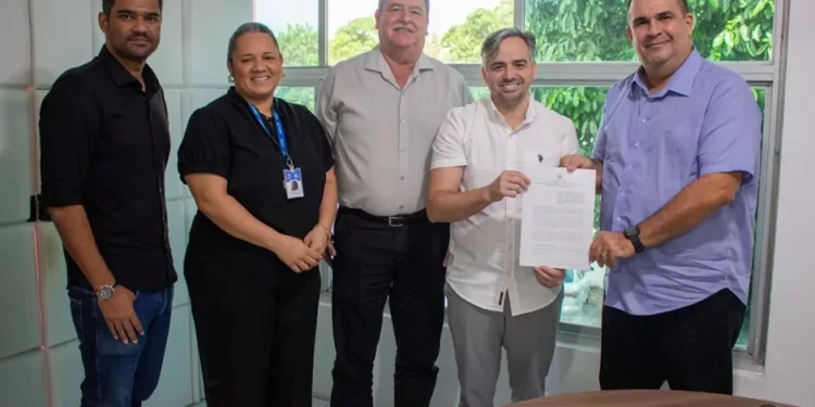 Juceal firma parceria inédita com Imprensa Oficial para preservação de acervo centenário