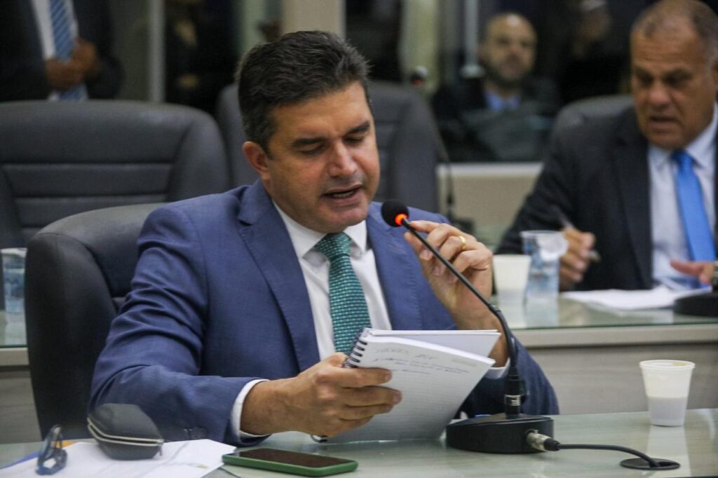Rui Palmeira critica novos pedidos de empréstimos da Prefeitura que somam mais de R$1 bilhão