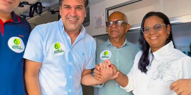 Comemorando 65 anos de Japaratinga, Isnaldo Bulhões prestigia entrega de obras no município