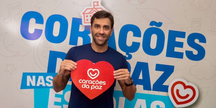 Ao lado do governador Paulo Dantas e do deputado Rafael Brito, Ricardo Doria lança 1ª edição do Corações da Paz nas Escolas