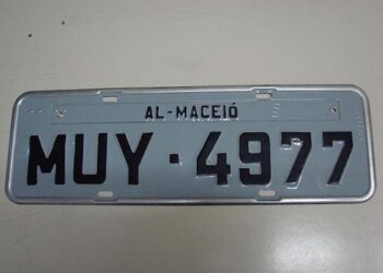 Projeto determina retorno da identificação de município e estado nas placas veiculares