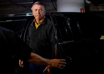 Bolsonaro adota postura cautelosa e evita entrevistas após decisão de Moraes