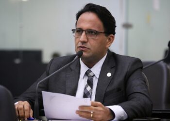 Deputado Mesaque Padilha consolida mandato com leis relevantes e ações concretas para Alagoas