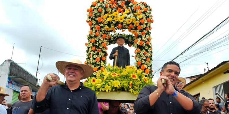 Festa de Padre Cícero reúne multidão e fortalece tradição religiosa em Boca da Mata