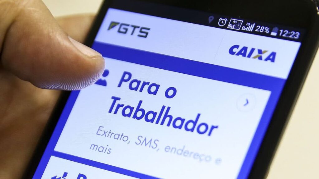 Caixa deve pagar R$ 12,9 bilhões de lucro do FGTS a trabalhadores em 2025