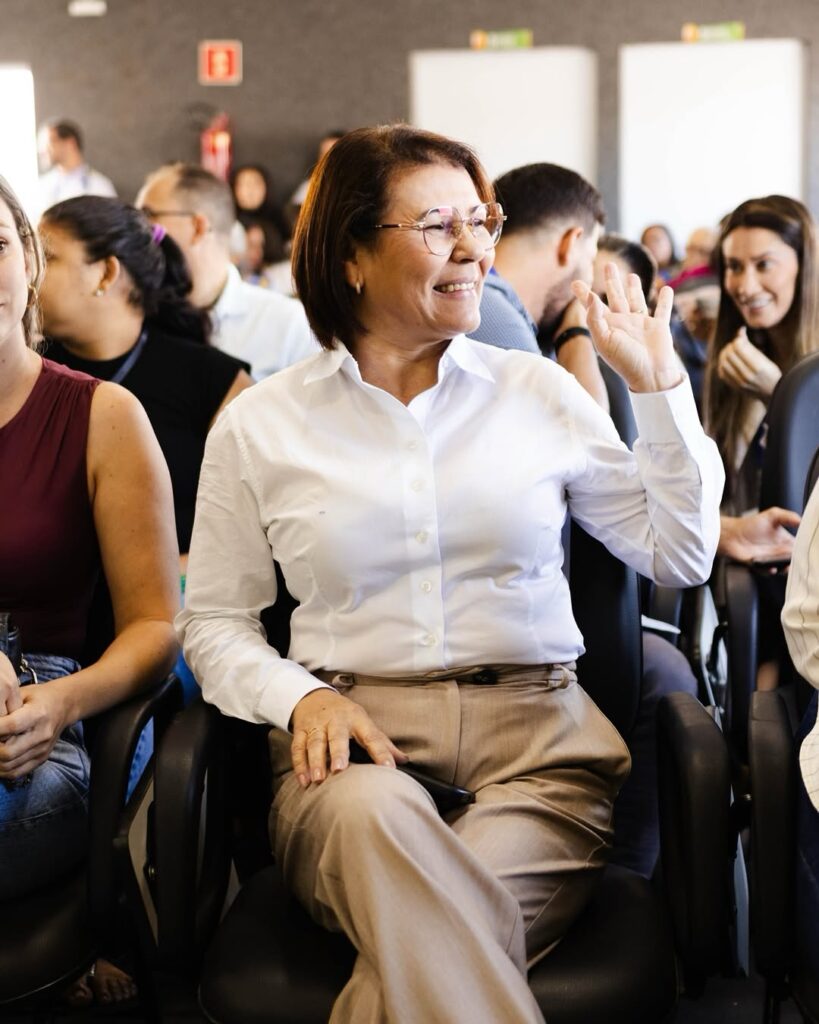 Prefeita de Carneiros participa da 13ª Conferência de Assistência Social