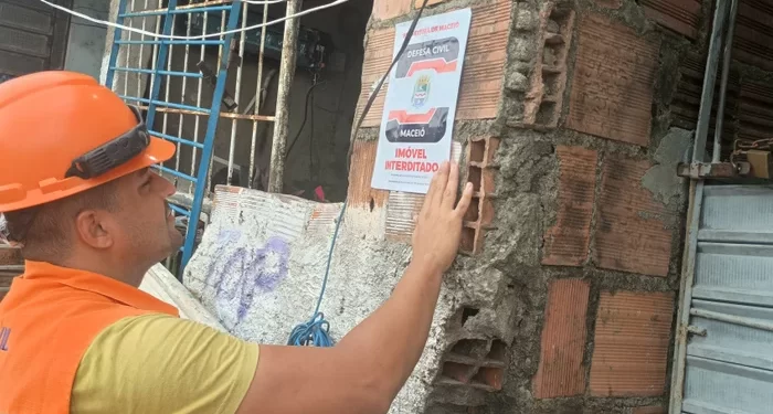 Maceió: em 2025, 130 casas foram interditadas por estarem em área de risco