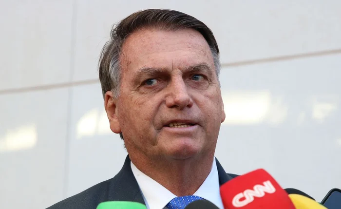 Bolsonaro nega relação com tarifaço e descarta negociação com Trump
