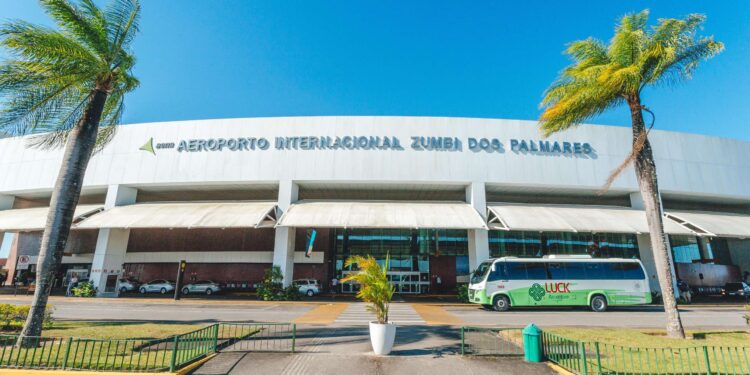 Após incidente em voo para Maceió, Azul emite comunicado oficial