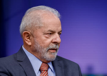 Lula reage positivamente à declaração de Trump e busca diálogo para reduzir tarifa