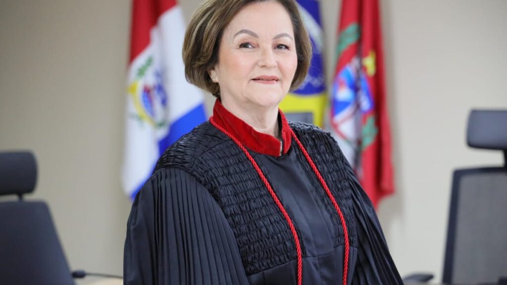 Lula decide indicar Marluce Caldas pra o STJ