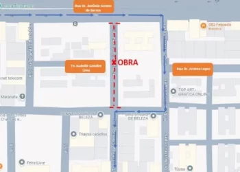 Trecho de rua na Jatiúca fica interditado até 8 de agosto por obra de esgoto