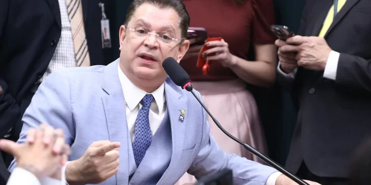 PL realiza reunião de emergência nesta segunda (21), em meio a recesso