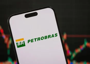 Petrobras perde R$ 32 bilhões em um único dia com tombo na Bolsa
