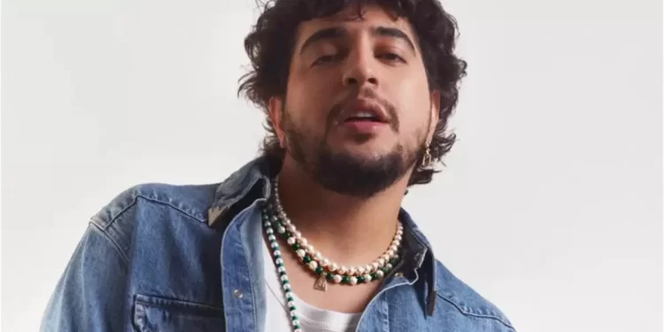 Cantor Nattan é denunciado no DF por cena com fã que tem nanismo